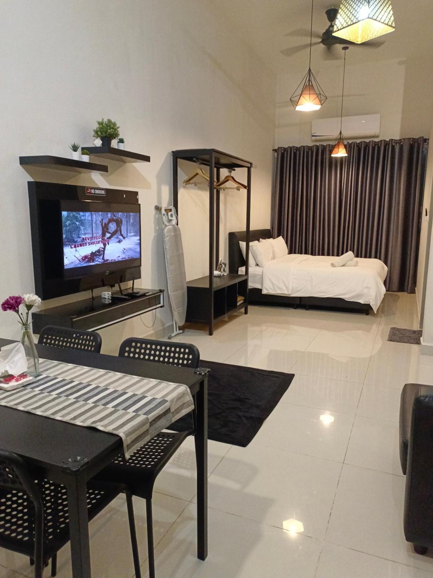 Klia Airport Homestay Sepang Exterior photo